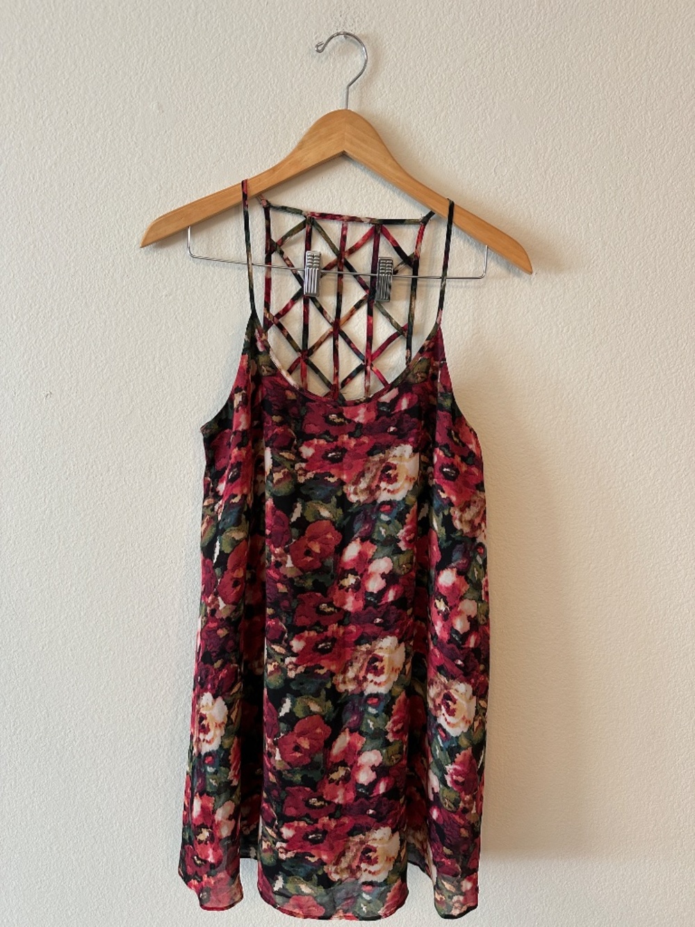 Forever 21 Burgundy Floral Lattice Back Swing Dress Women's Small